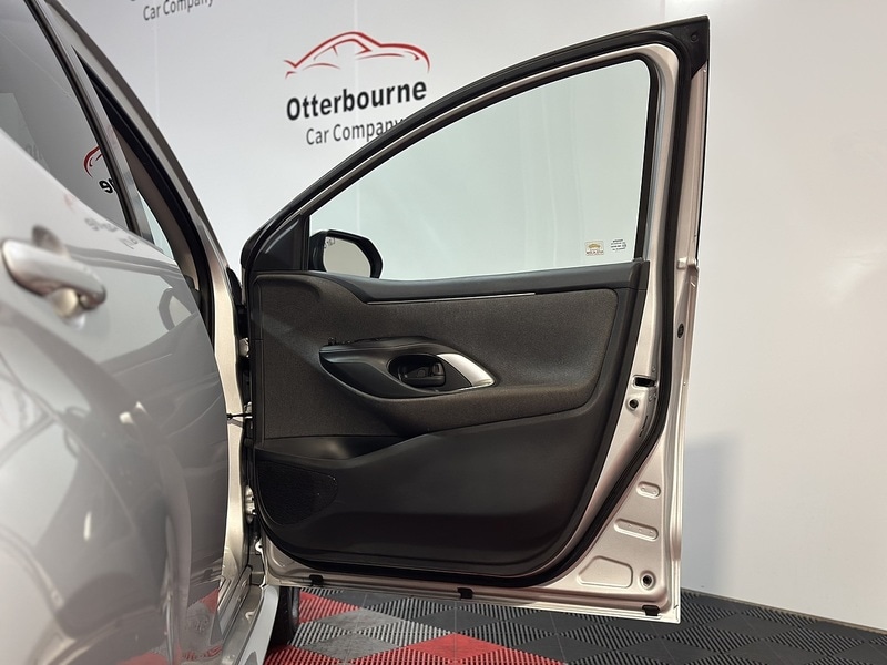 Used Toyota Yaris 2021 for sale - 77622014: Photo 50