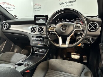 Used Mercedes-Benz GLA 2015 for sale - 78201338: Photo