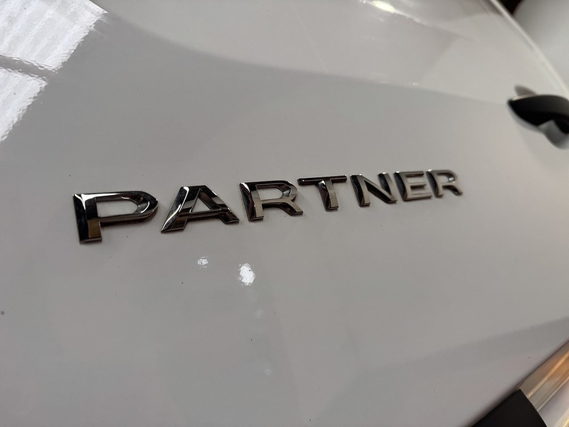 Used Peugeot Partner 2019 for sale - 76819343: Photo 16