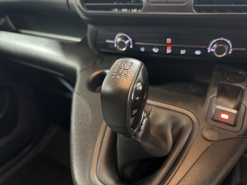 Used Peugeot Partner 2019 for sale - 76819343: Photo 17