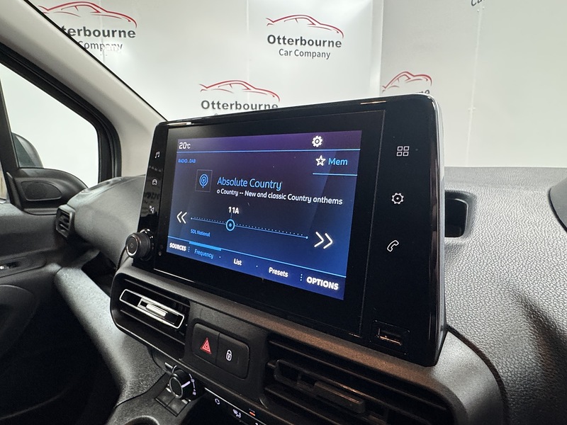 Used Peugeot Partner 2019 for sale - 76819343: Photo 19