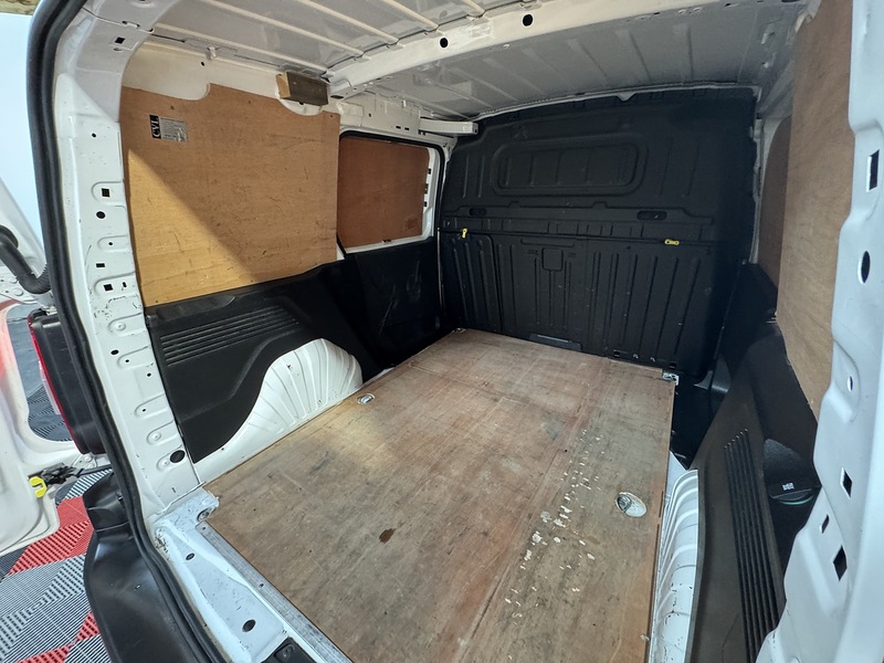 Used Peugeot Partner 2019 for sale - 76819343: Photo 30