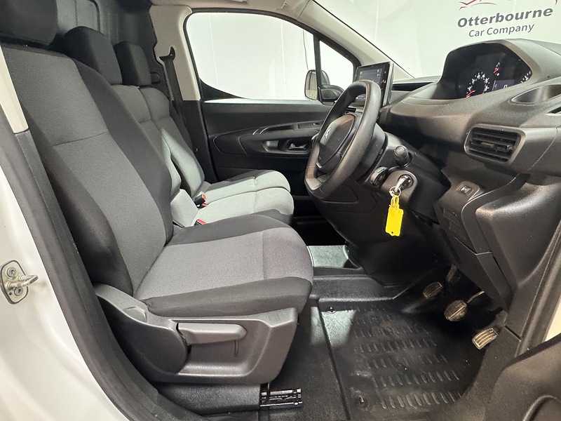 Used Peugeot Partner 2019 for sale - 76819343: Photo 8