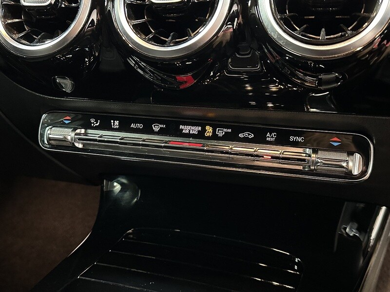 Used Mercedes-Benz A-Class 2018 for sale - 76808369: Photo 31