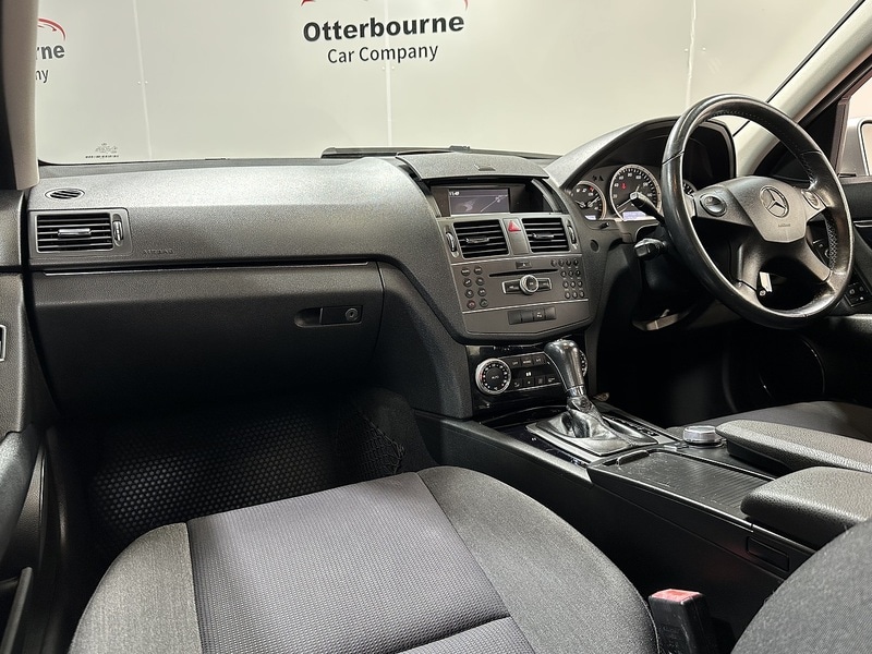 Used Mercedes-Benz C Class 2011 for sale - 77953481: Photo 2