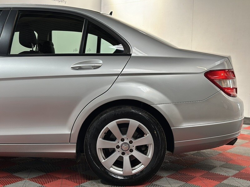 Used Mercedes-Benz C Class 2011 for sale - 77953481: Photo 40