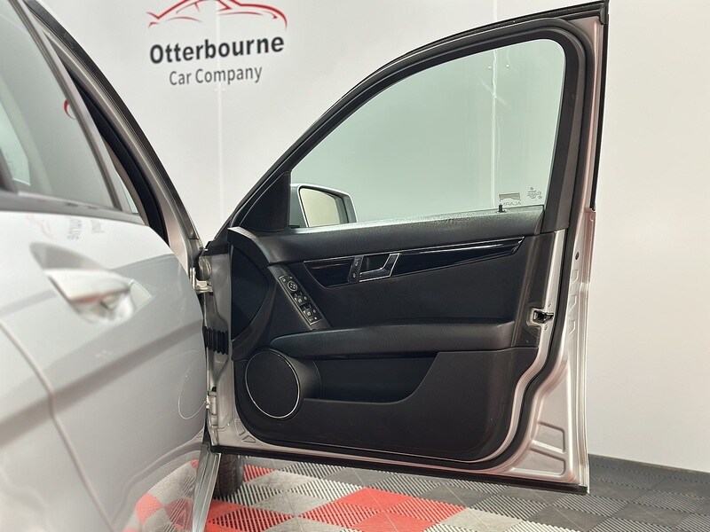 Used Mercedes-Benz C Class 2011 for sale - 77953481: Photo 46