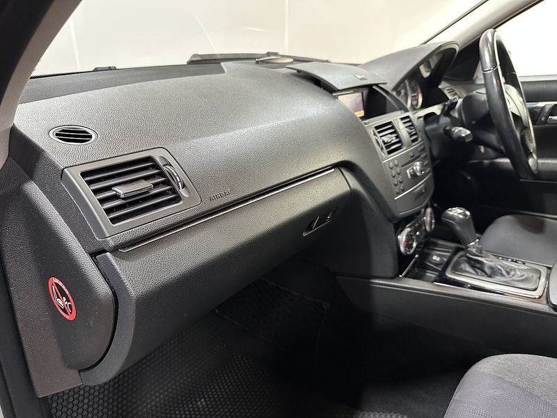 Used Mercedes-Benz C Class 2011 for sale - 77953481: Photo 47