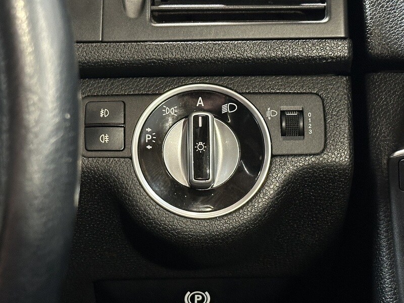 Used Mercedes-Benz C Class 2011 for sale - 77953481: Photo 56