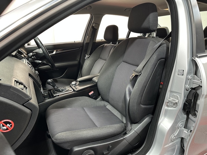 Used Mercedes-Benz C Class 2011 for sale - 77953481: Photo 8