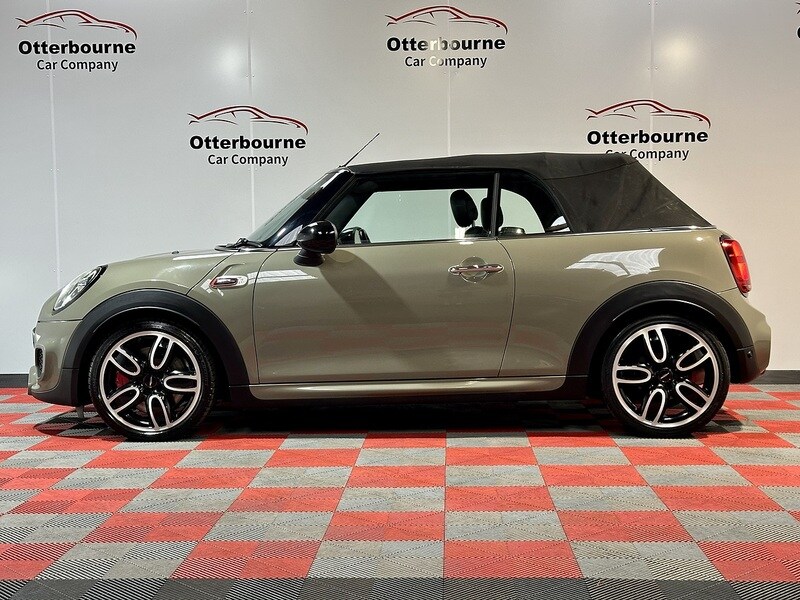 Used MINI Convertible 2018 for sale - 76819367: Photo 12