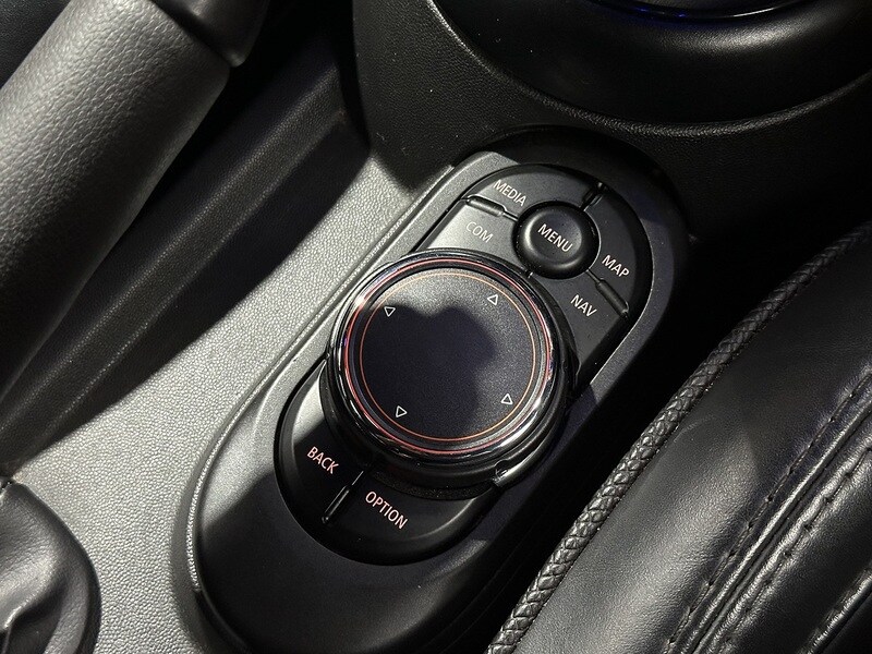 Used MINI Convertible 2018 for sale - 76819367: Photo 34