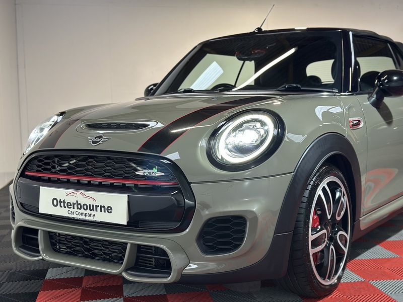 Used MINI Convertible 2018 for sale - 76819367: Photo 41