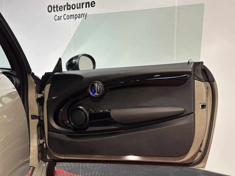 Used MINI Convertible 2018 for sale - 76819367: Photo 55