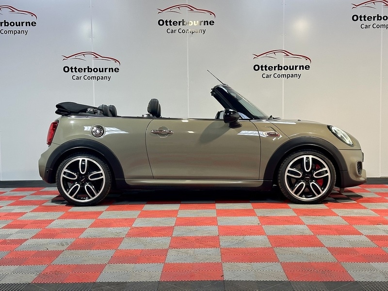 Used MINI Convertible 2018 for sale - 76819367: Photo 6
