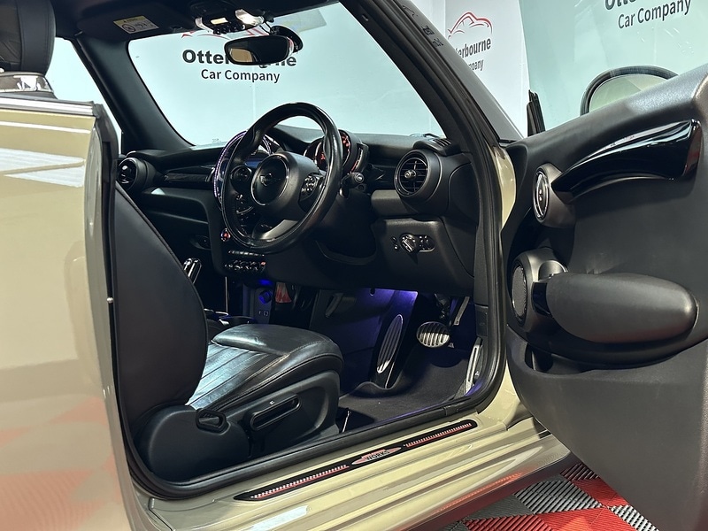 Used MINI Convertible 2018 for sale - 76819367: Photo 65