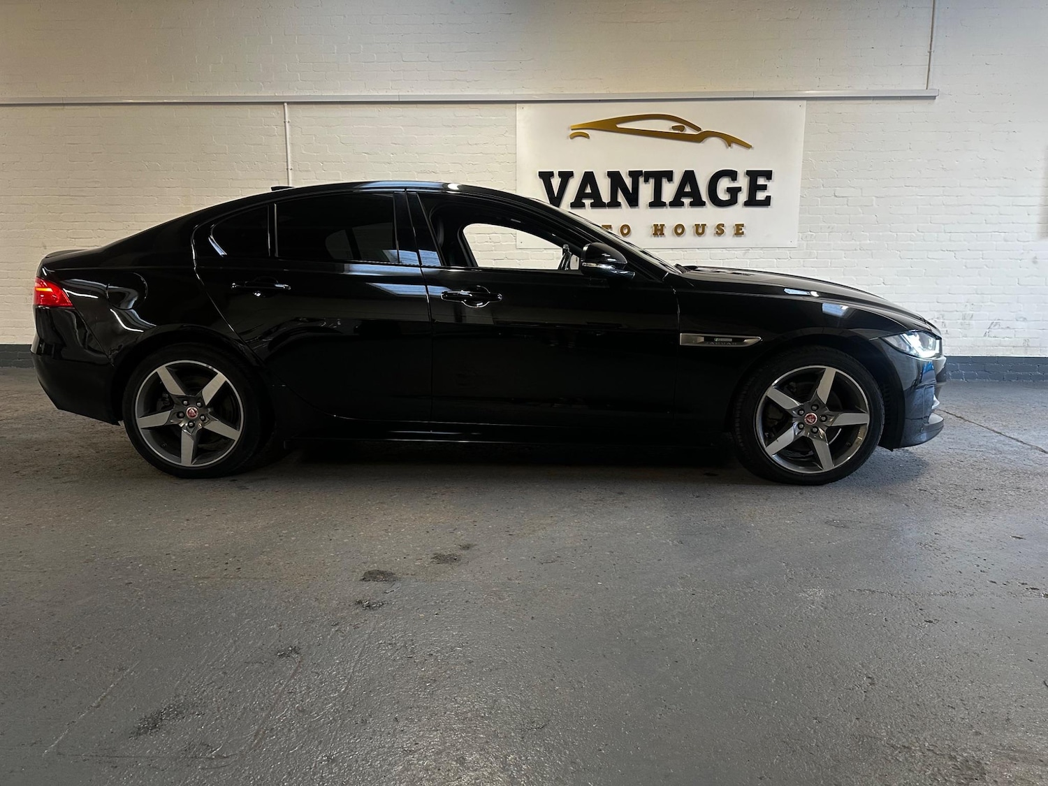 Used Jaguar XE 2019 for sale - 76991211: Photo 17