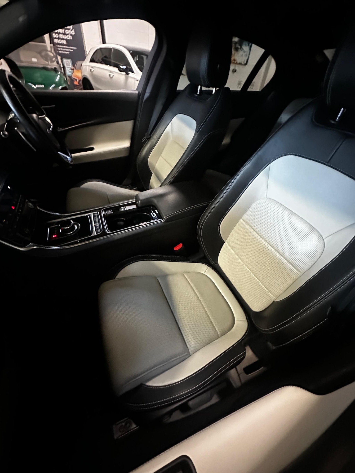 Used Jaguar XE 2019 for sale - 76991211: Photo 35