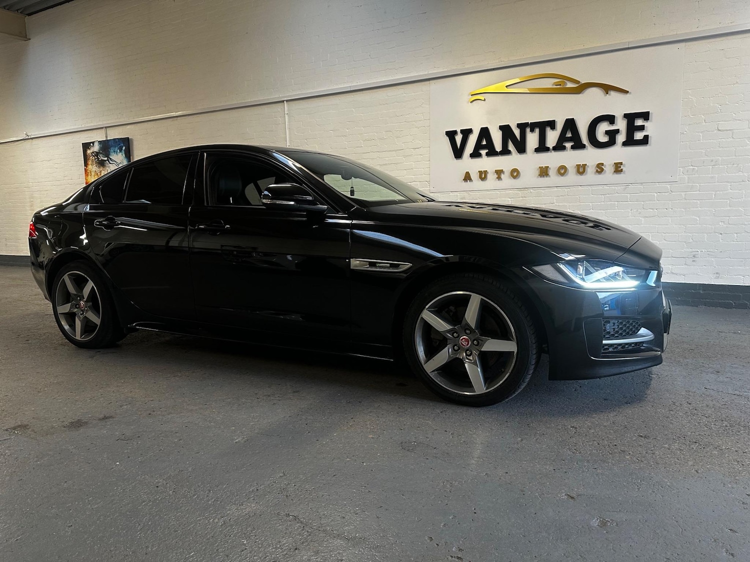 Used Jaguar XE 2019 for sale - 76991211: Photo 5