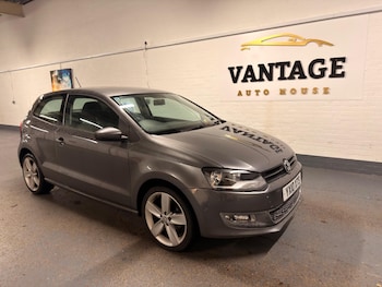 Used Volkswagen Polo 2010 for sale - 77215607: Photo