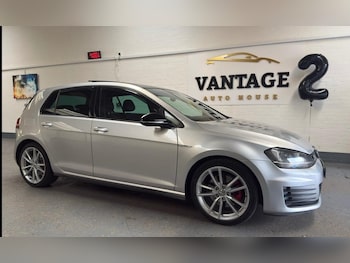 Used Volkswagen Golf 2014 for sale - 76988568: Photo