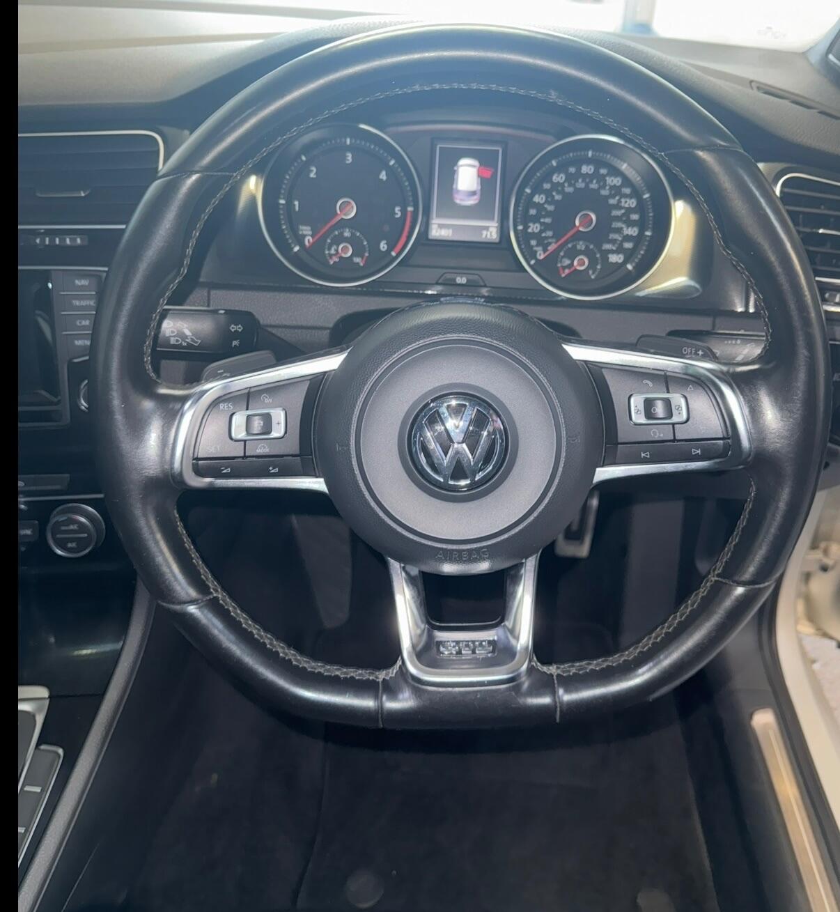 Used Volkswagen Golf 2014 for sale - 76988568: Photo 27