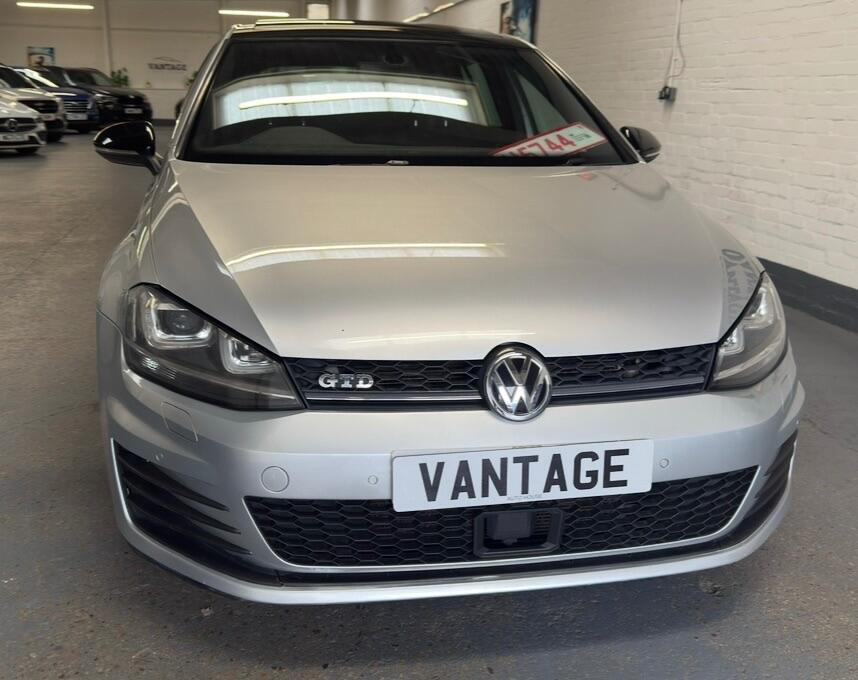 Used Volkswagen Golf 2014 for sale - 76988568: Photo 3