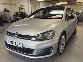 Used Volkswagen Golf 2014 for sale - 76988568: Photo