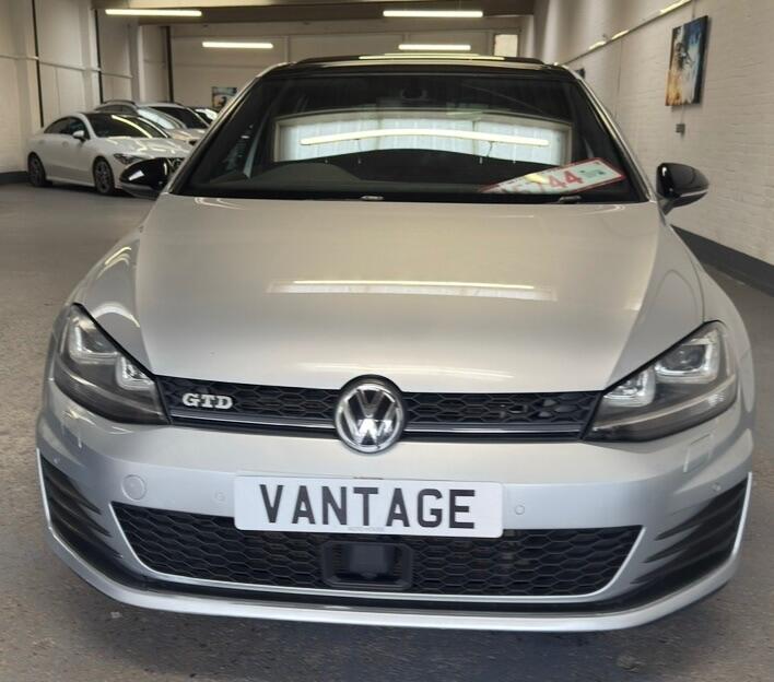 Used Volkswagen Golf 2014 for sale - 76988568: Photo 8