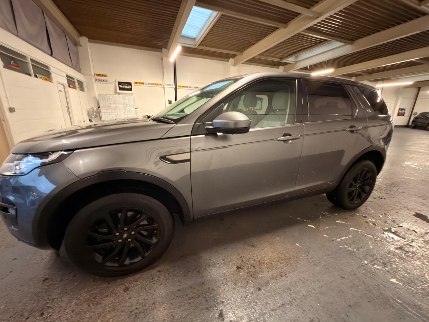 Used Land Rover Discovery Sport 2019 for sale - 77279531: Photo 9