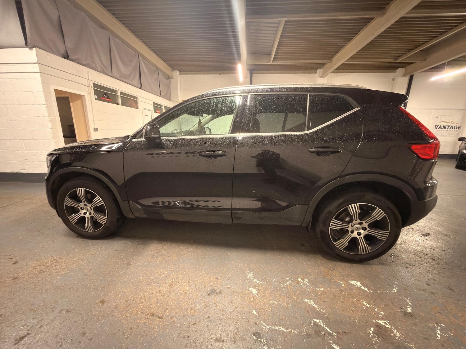 Used Volvo XC40 for sale - 76786610: Photo 10