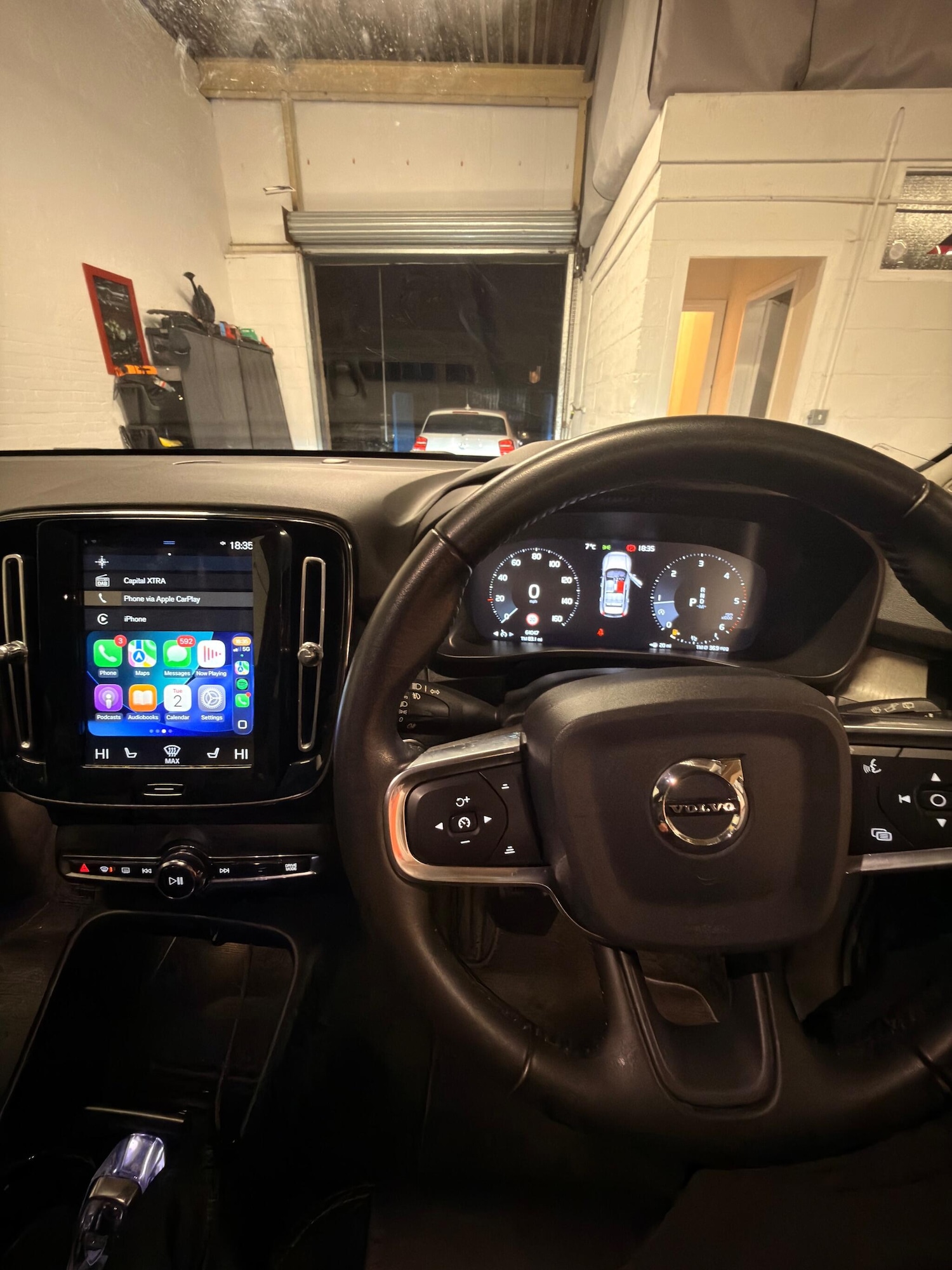 Used Volvo XC40 for sale - 76786610: Photo 17