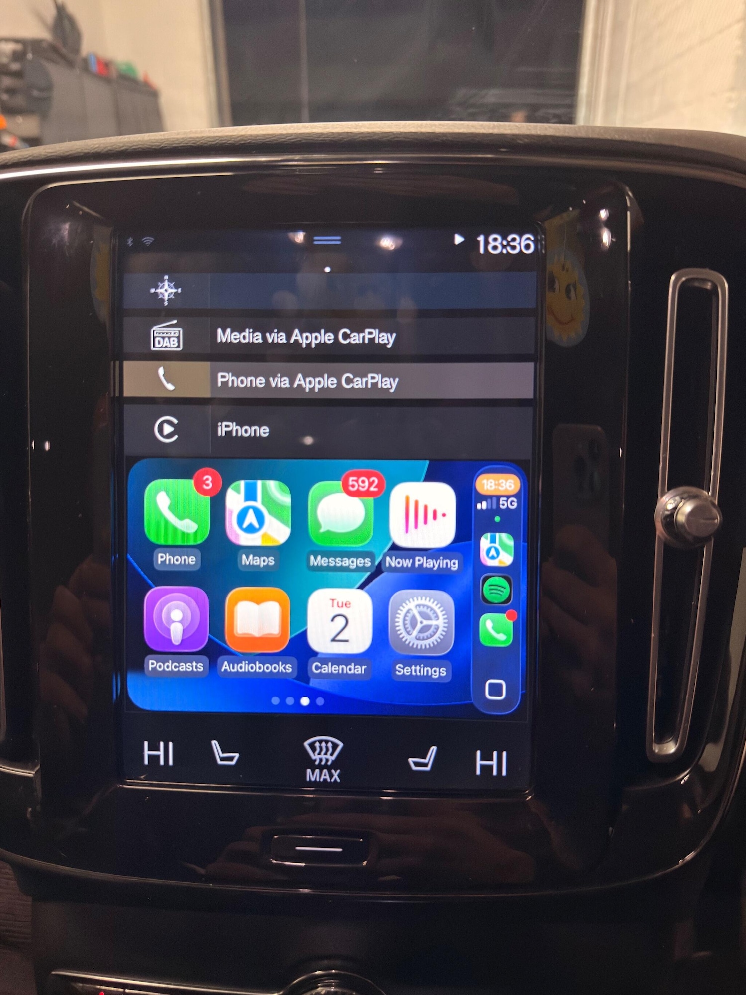 Used Volvo XC40 for sale - 76786610: Photo 22