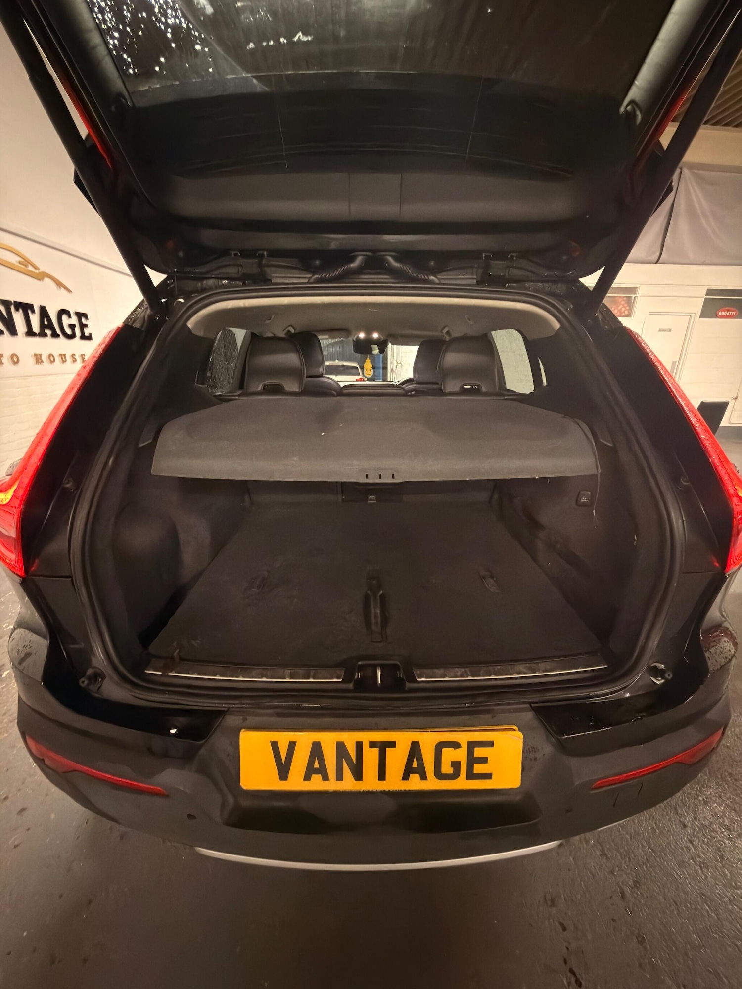 Used Volvo XC40 for sale - 76786610: Photo 24