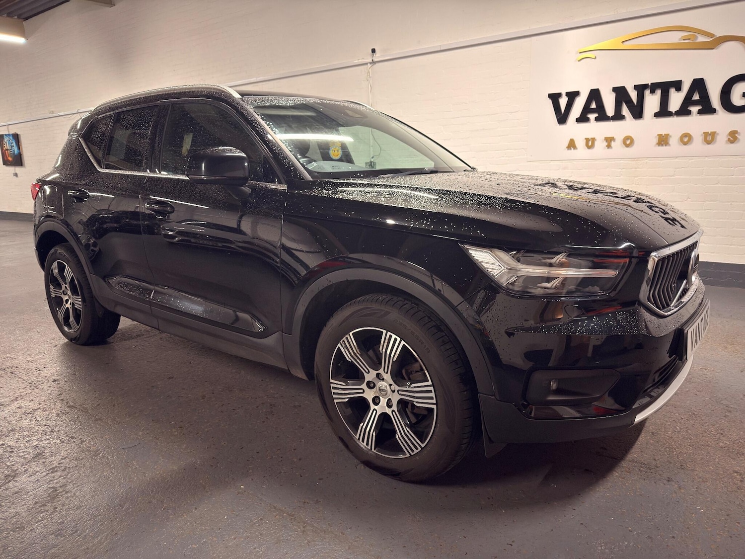 Used Volvo XC40 for sale - 76786610: Photo 5