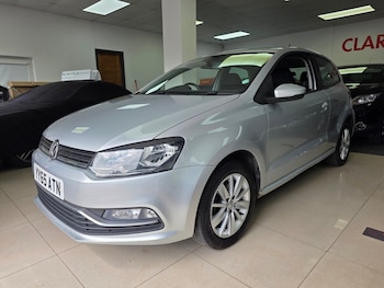 Used Volkswagen Polo 2015 for sale - 79245177: Photo