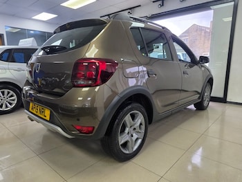 Used Dacia Sandero Stepway 2019 for sale - 79245513: Photo