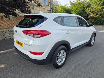 Used Hyundai TUCSON 2016 for sale - 79543558: Photo