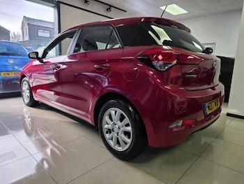 Used Hyundai i20 2017 for sale - 79173755: Photo