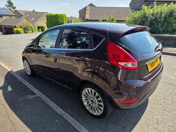 Used Ford Fiesta 2011 for sale - 79245526: Photo
