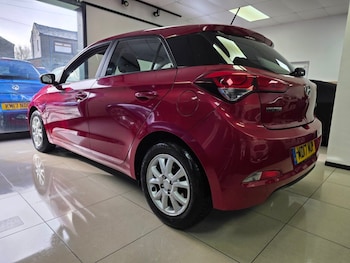 Used Hyundai i20 2017 for sale - 79245510: Photo