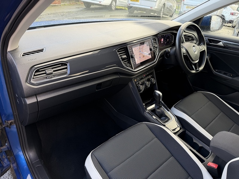 Used Volkswagen T-Roc 2019 for sale - 77445461: Photo 3