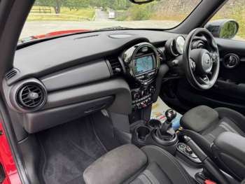 Used MINI Hatch 2021 for sale - 75342042: Photo