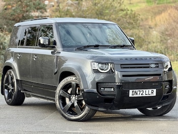 Used Land Rover Defender 2022 for sale - 76748889: Photo