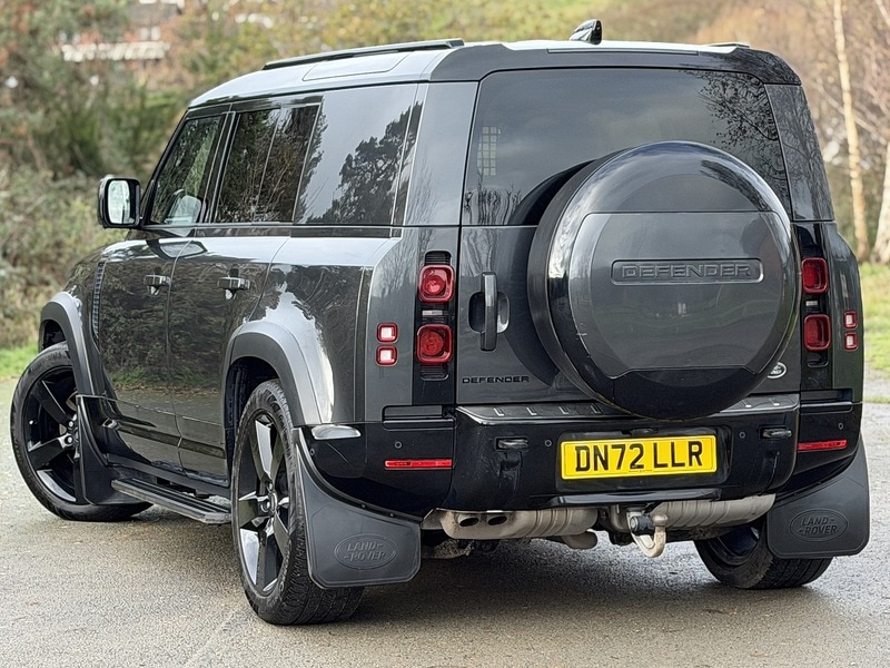 Used Land Rover Defender 2022 for sale - 76748889: Photo 2