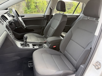 Used Volkswagen Golf 2015 for sale - 79537325: Photo
