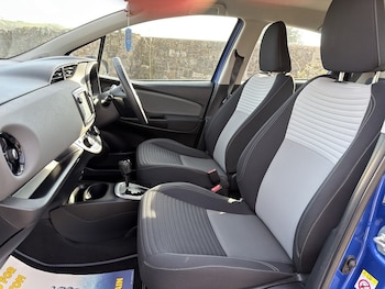 Used Toyota Yaris 2018 for sale - 77947099: Photo