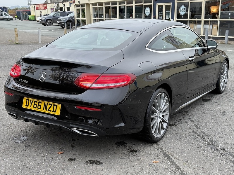 Used Mercedes-Benz C Class 2017 for sale - 76357100: Photo 9