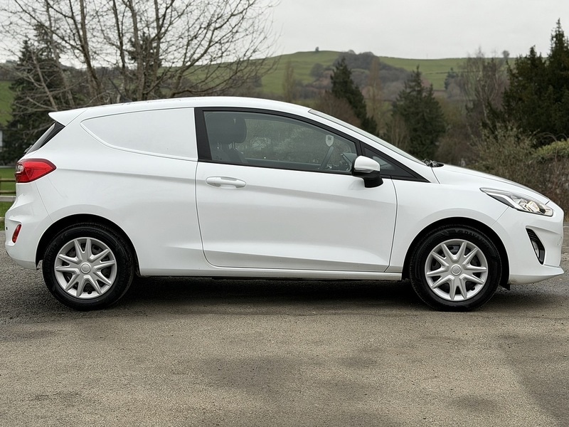 Used Ford Fiesta Van 2019 for sale - 77535588: Photo 17