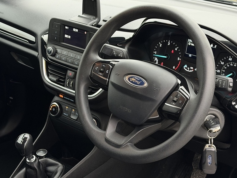 Used Ford Fiesta Van 2019 for sale - 77535588: Photo 4